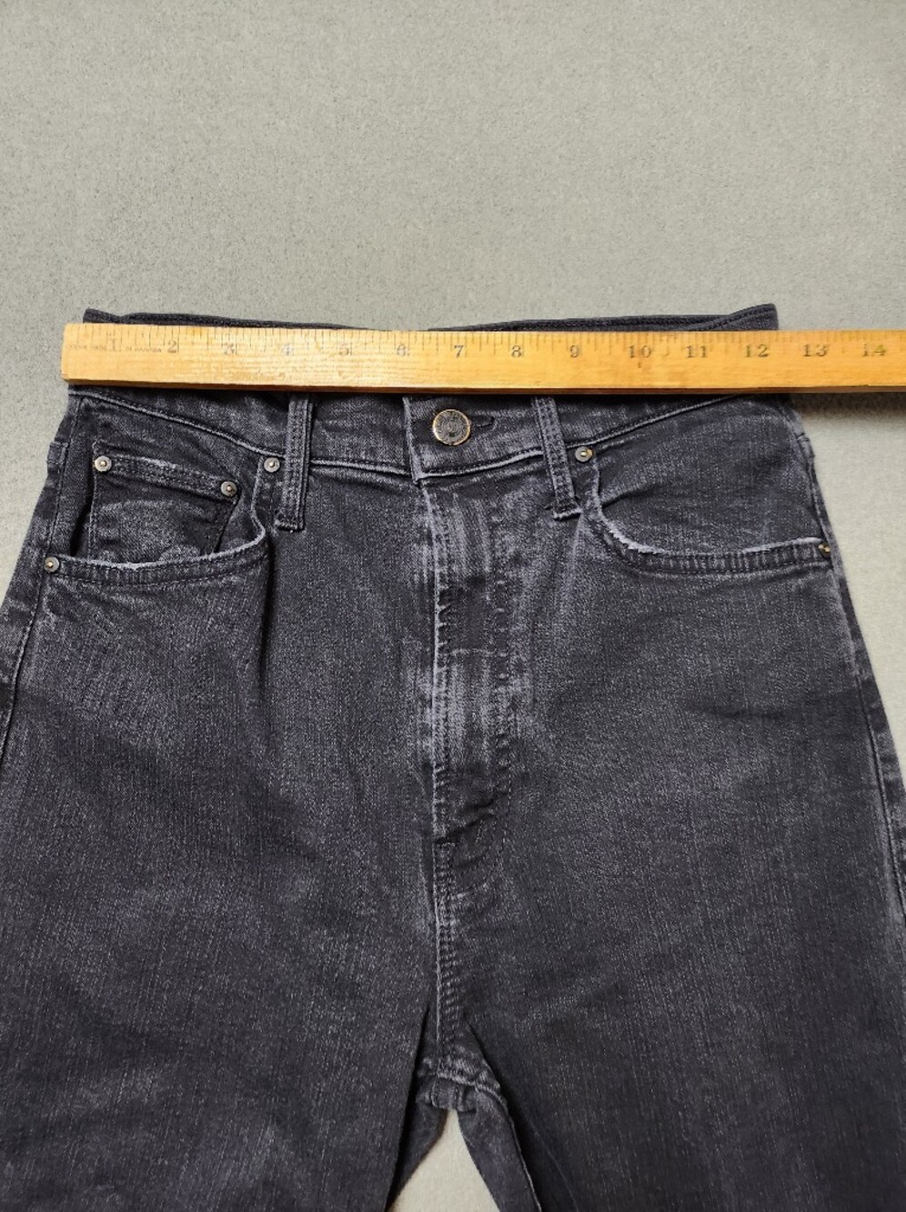 MOTHER High Waisted Rider Ankle Jeans Size 26 Not Guilty Black Gray - Picture 12 of 12